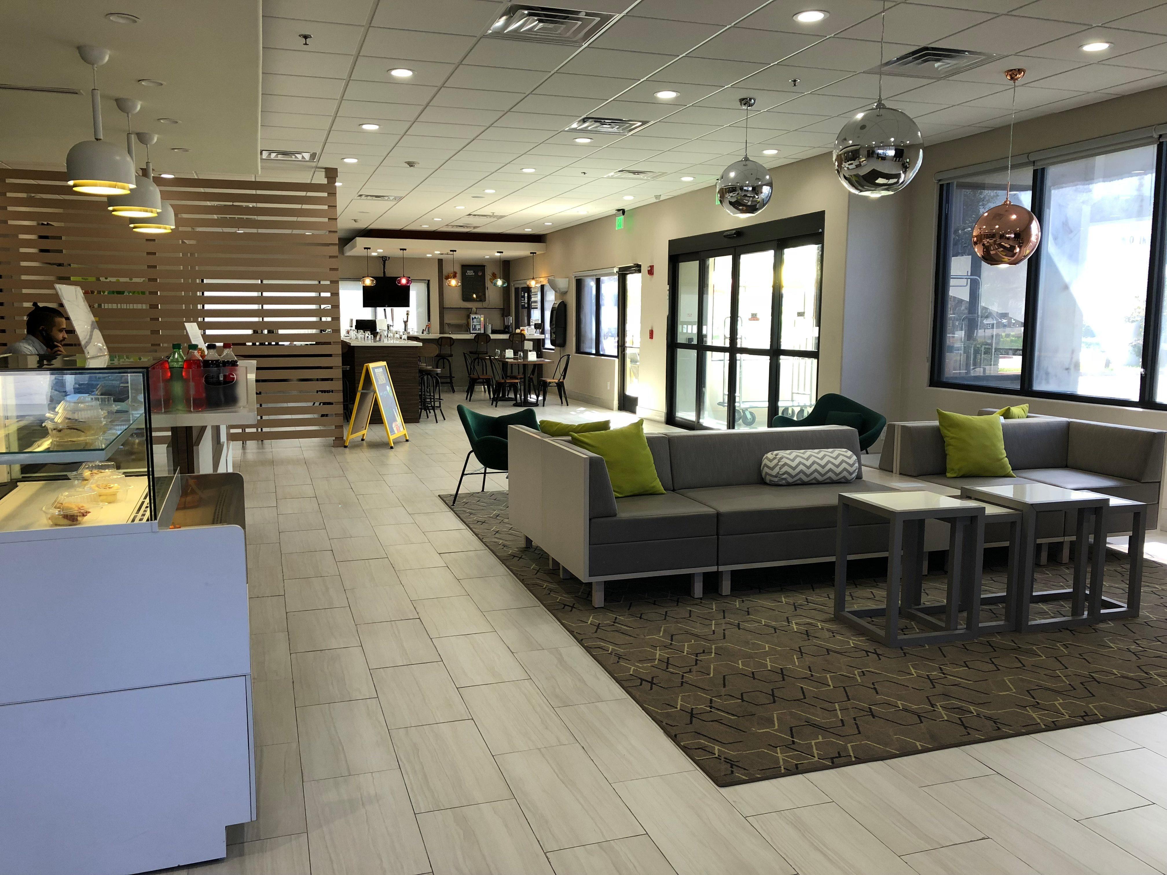 Holiday Inn - Brownsville By Ihg Экстерьер фото