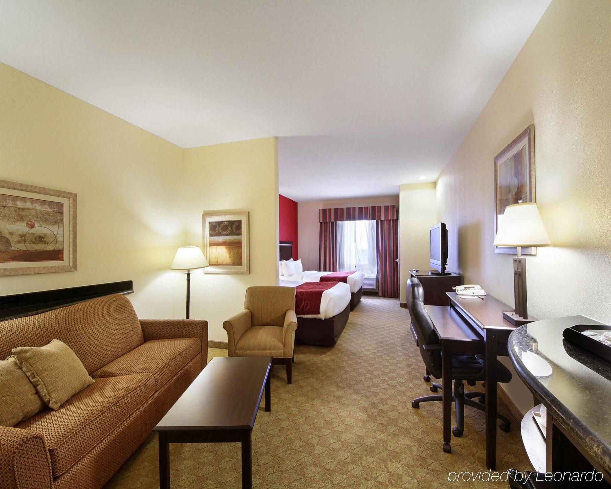 Holiday Inn - Brownsville By Ihg Экстерьер фото