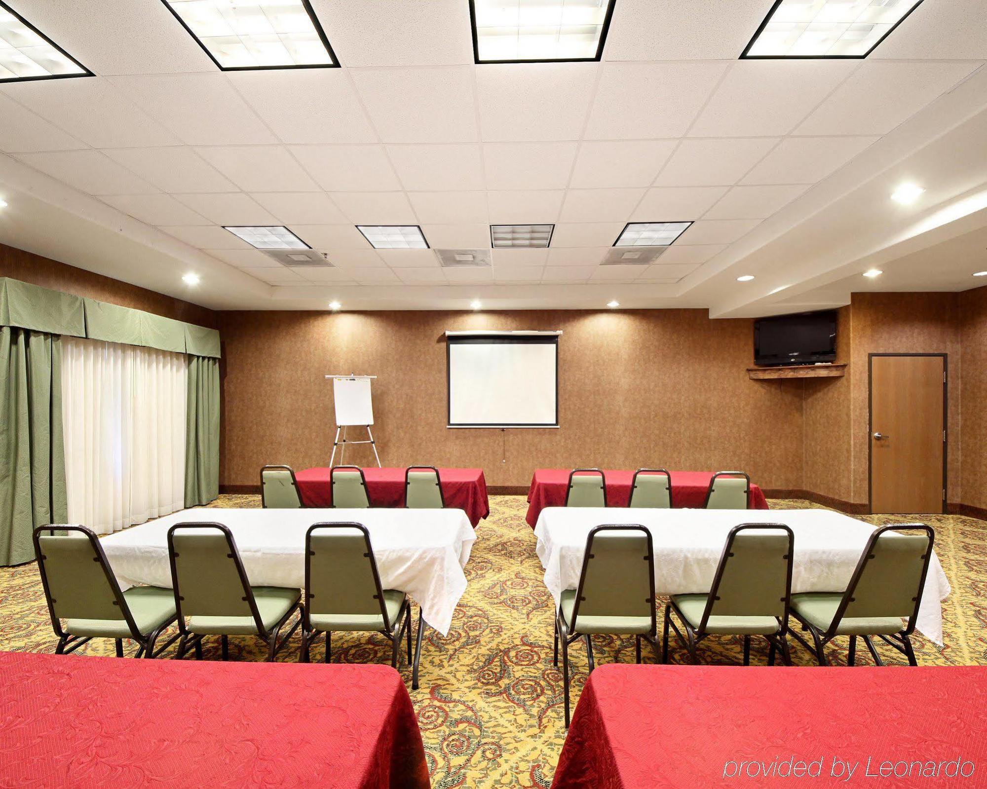 Holiday Inn - Brownsville By Ihg Экстерьер фото